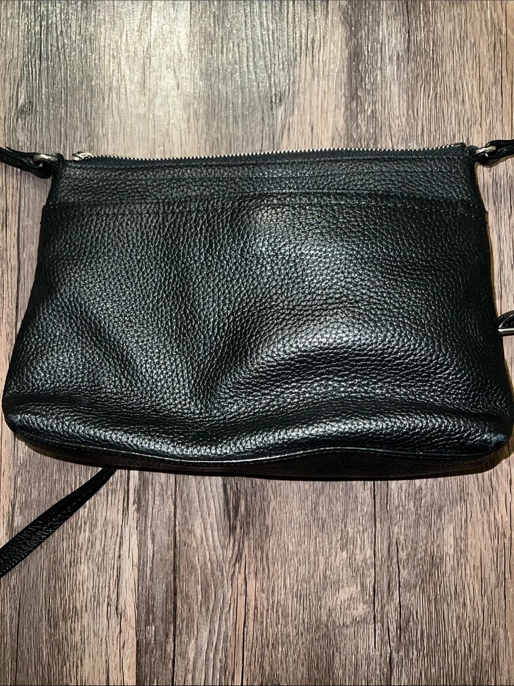 Pebbled Classic Black Leather Crossbody Bag - Picture 10 of 12